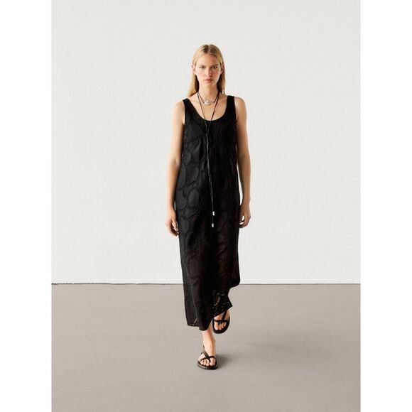 Massimo Dutti Women Midi Dress S Black Viscose Embroidered Detail 6617/617 NWT - Picture 1 of 11